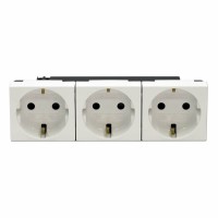 ДКС Тройная розетка Viva белая
