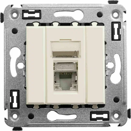 ДКС Компьютерная розетка RJ-45 в стену, кат.5e одинарная экранированная, 